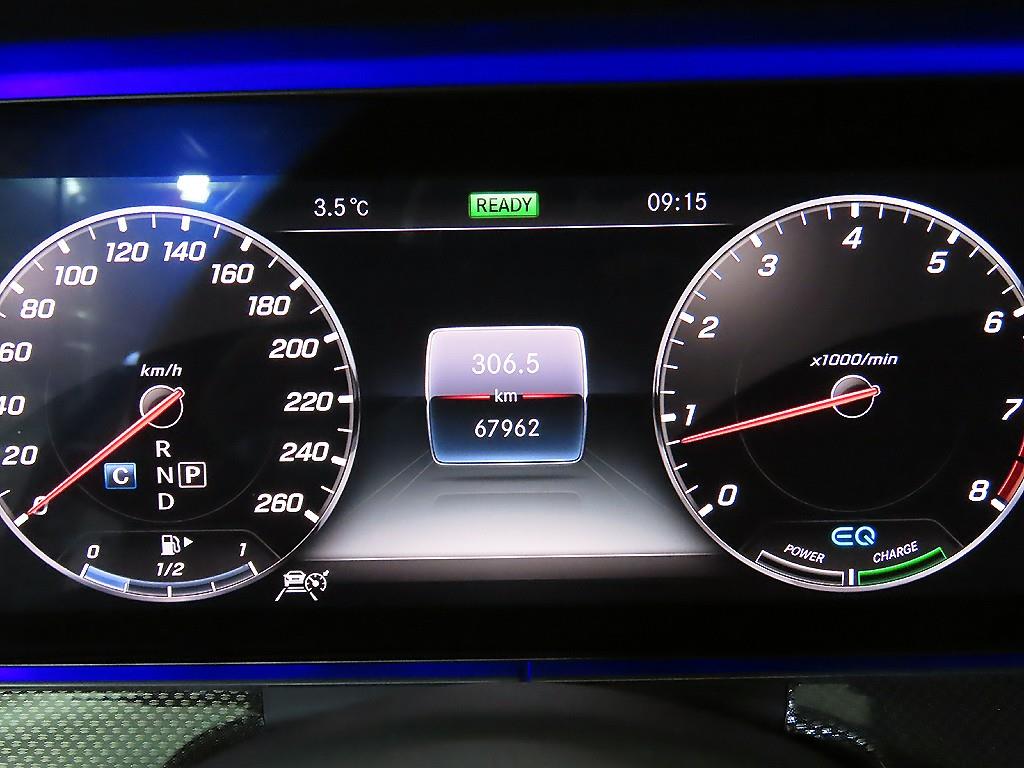 Mercedes Benz E class - Vista 9