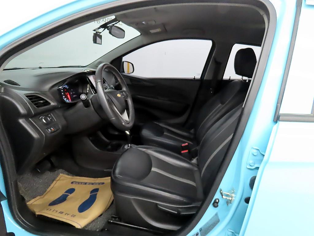 Chevrolet Spark - Vista 5