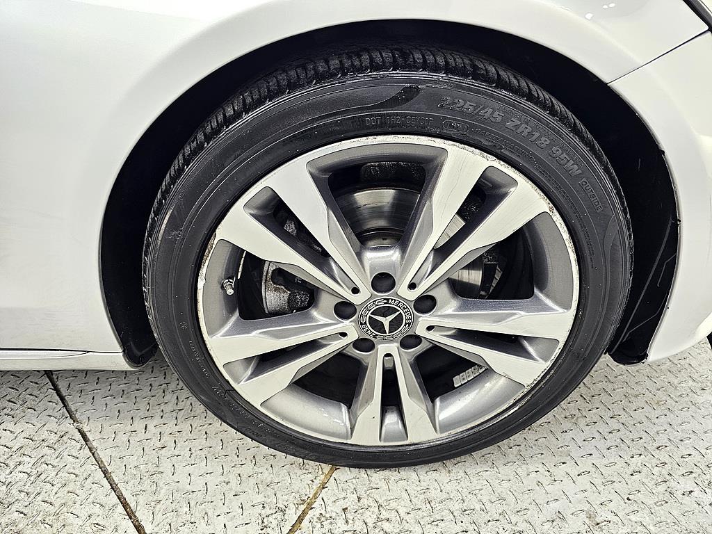 Mercedes Benz C Class 2018 Gris - Importación desde Corea - HF Imports Iquique - Foto 20