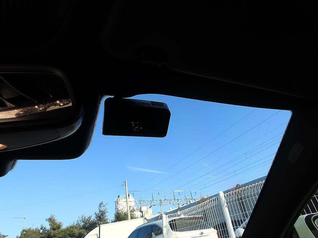 Mercedes Benz C Class 2017 Blanco - Importación desde Corea - HF Imports Iquique - Foto 16