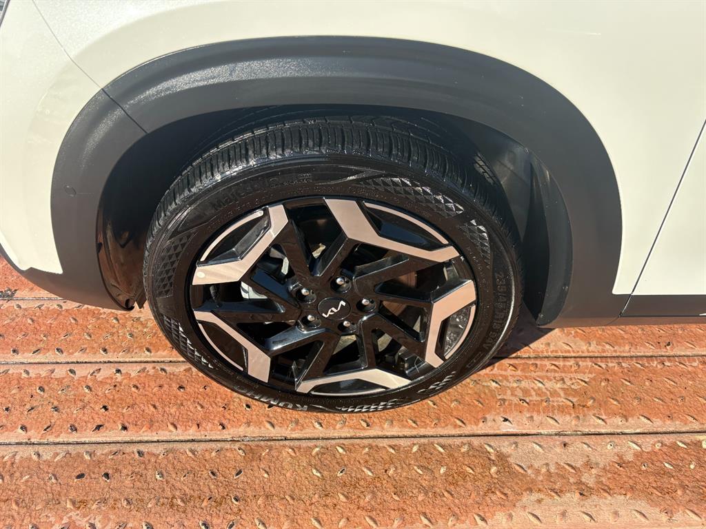 KIA Seltos - Vista 8