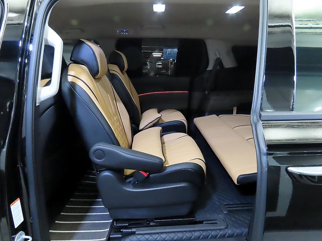 KIA Carnival - Vista 7