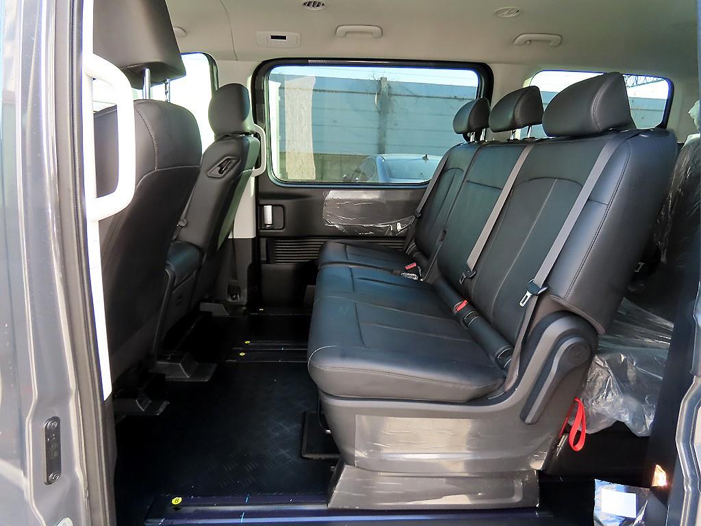 HYUNDAI Staria - Vista 6