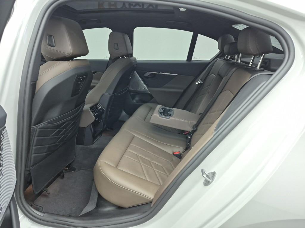 BMW 5 Series - Vista 12