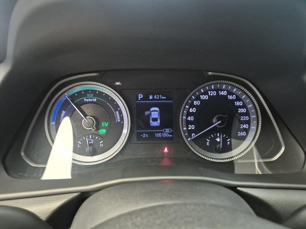 HYUNDAI Sonata - Vista 6