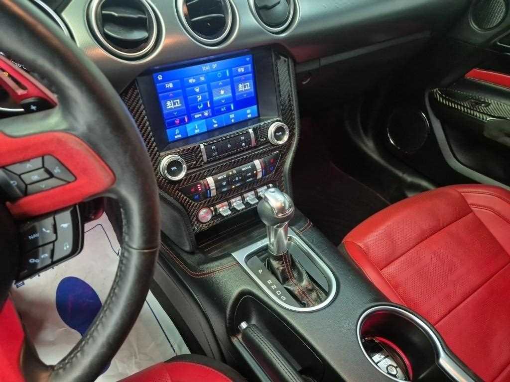 Ford Mustang - Vista 10