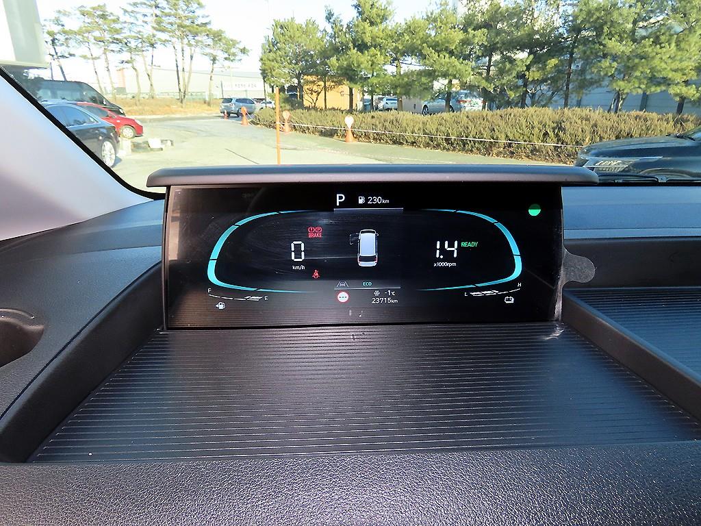 HYUNDAI Staria - Vista 10