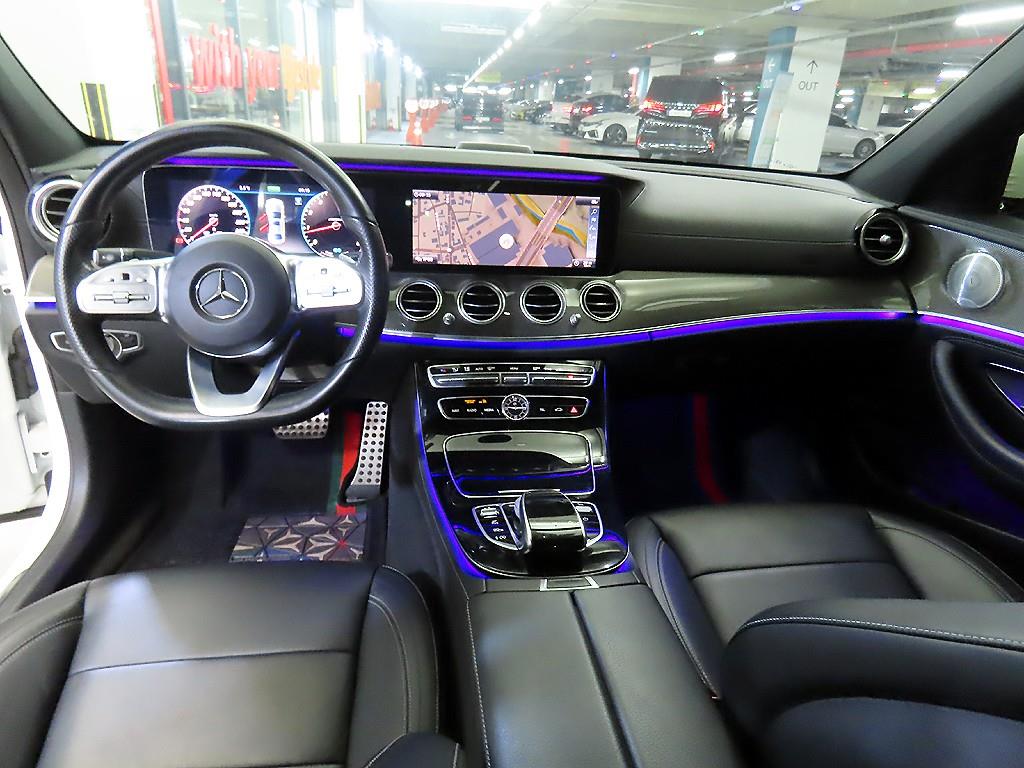 Mercedes Benz E class - Vista 10