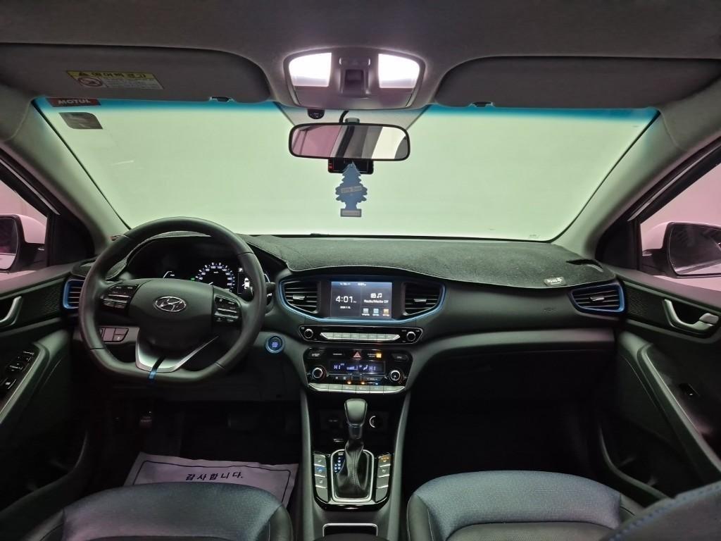 HYUNDAI Ioniq - Vista 7