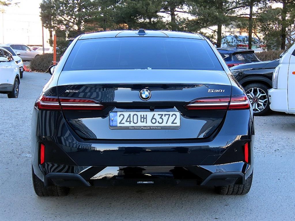 BMW 5 Series - Vista 4