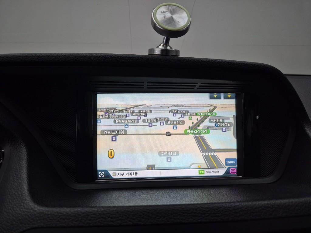 Mercedes Benz E class 2012 Gris - Importación desde Corea - HF Imports Iquique - Foto 13