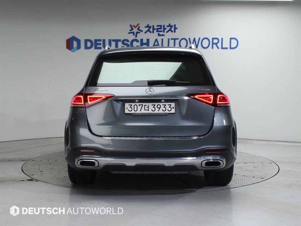 Mercedes Benz GLE Class - Vista 4