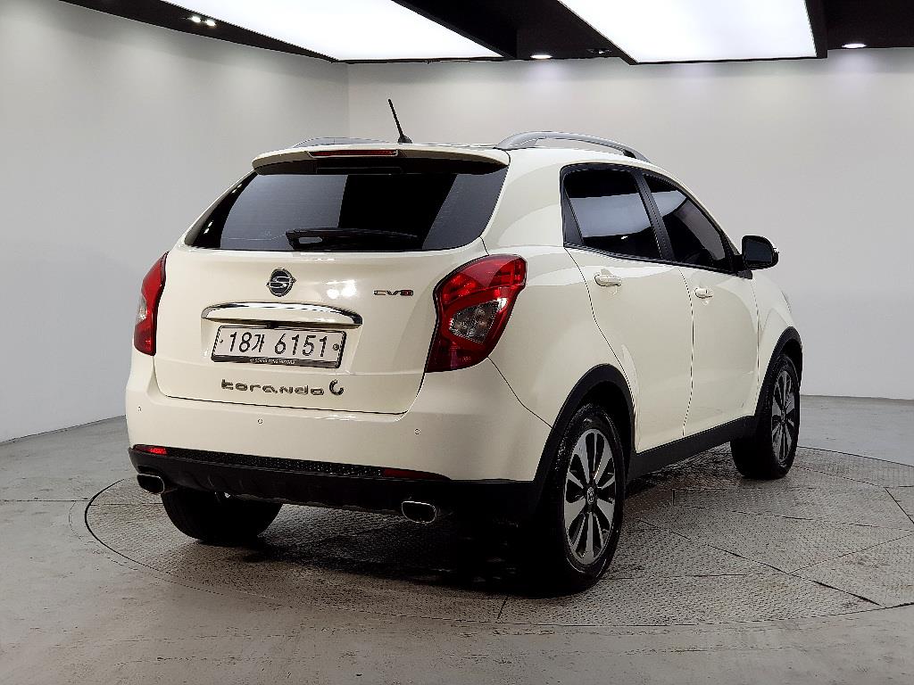 Ssangyong Korando - Vista 4