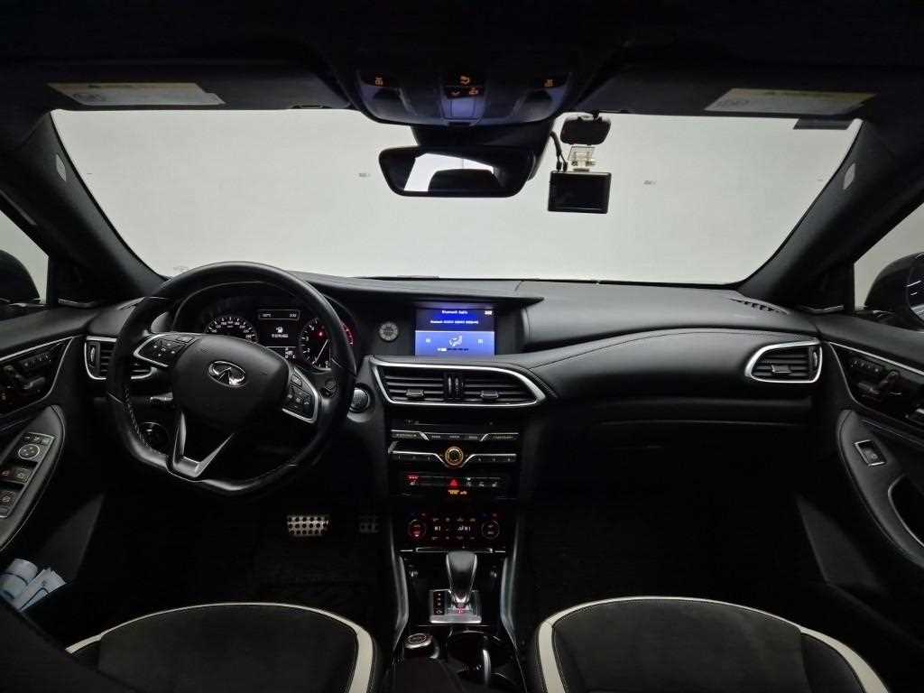 Infiniti Q - Vista 7