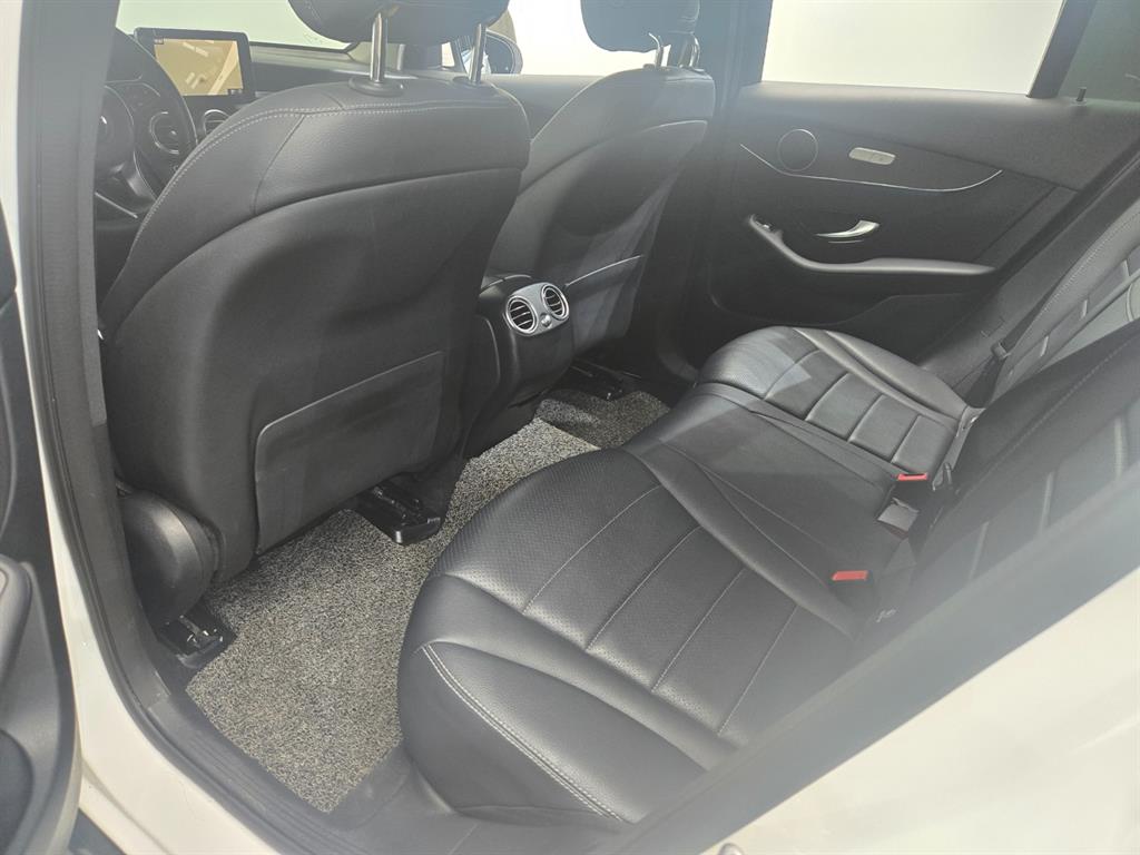 Mercedes Benz GLC Class 2019 Blanco - Importación desde Corea - HF Imports Iquique - Foto 14