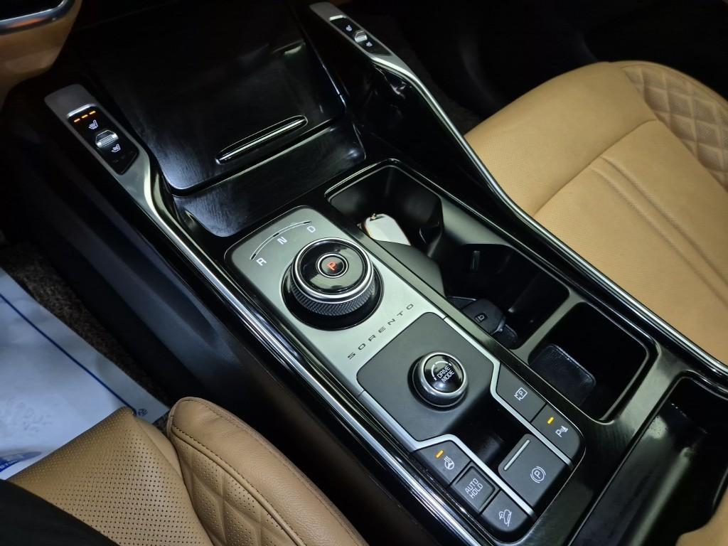 KIA Sorento - Vista 8