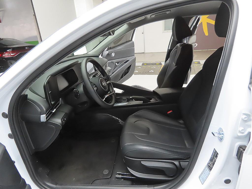 HYUNDAI Avante 2024 Blanco - Importación desde Corea - HF Imports Iquique - Foto 12