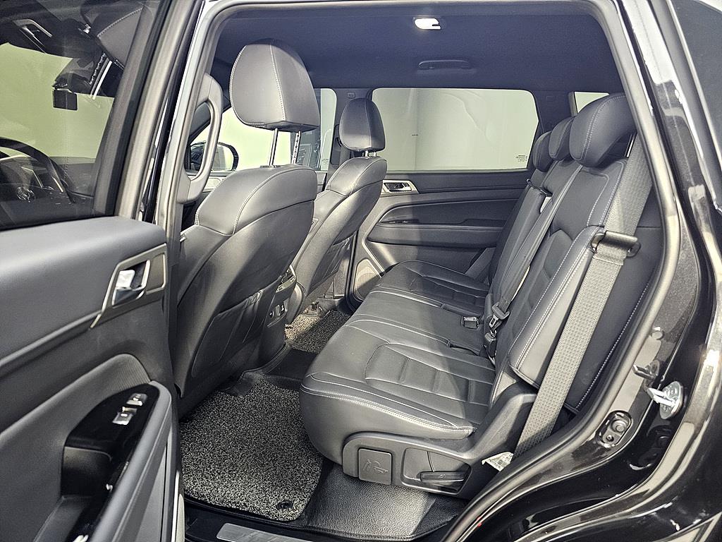 Ssangyong Rexton - Vista 9