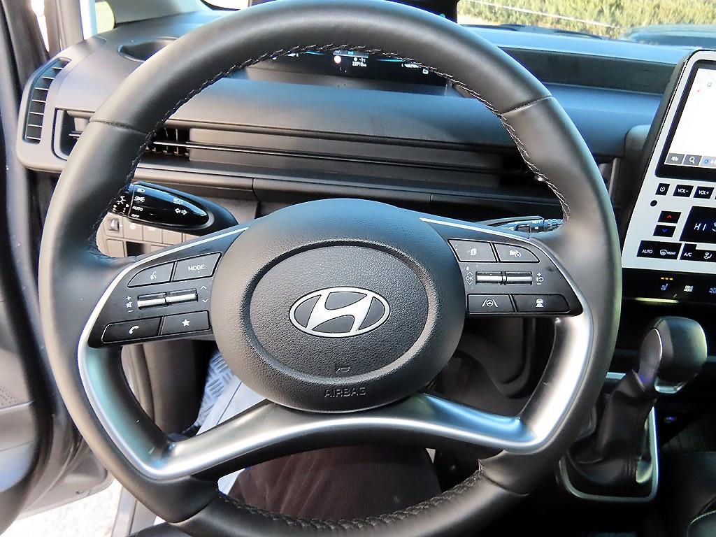 HYUNDAI Staria - Vista 9