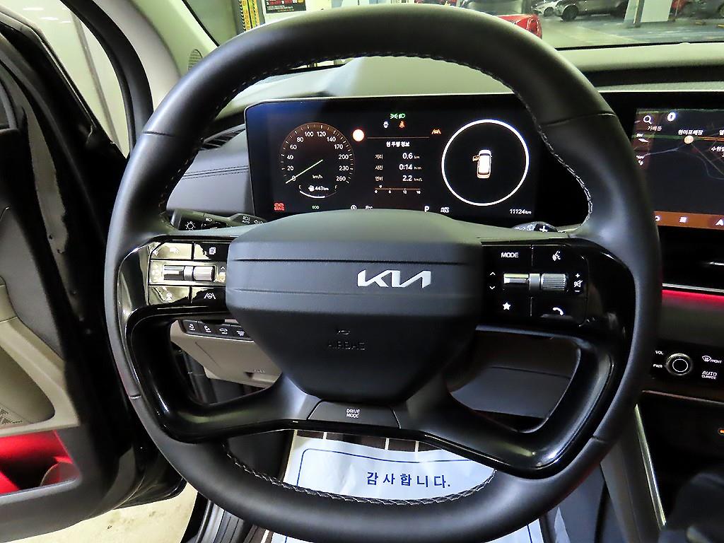 KIA Carnival - Vista 8