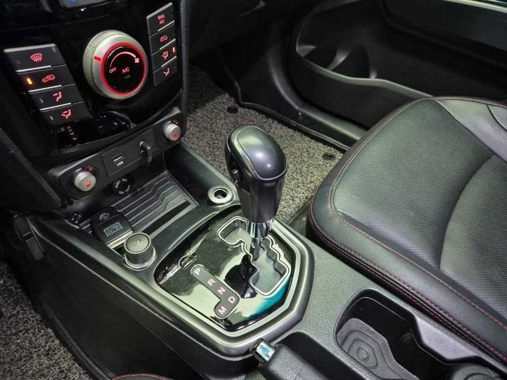 Ssangyong Tivoli - Vista 8