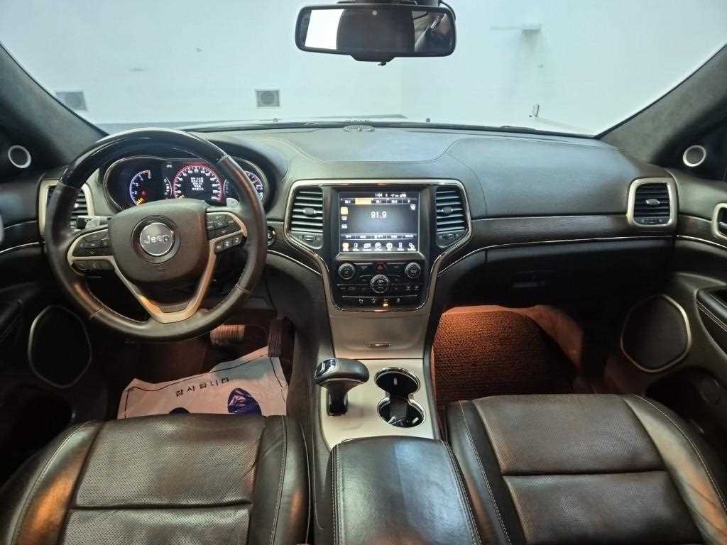 Jeep Cherokee - Vista 7