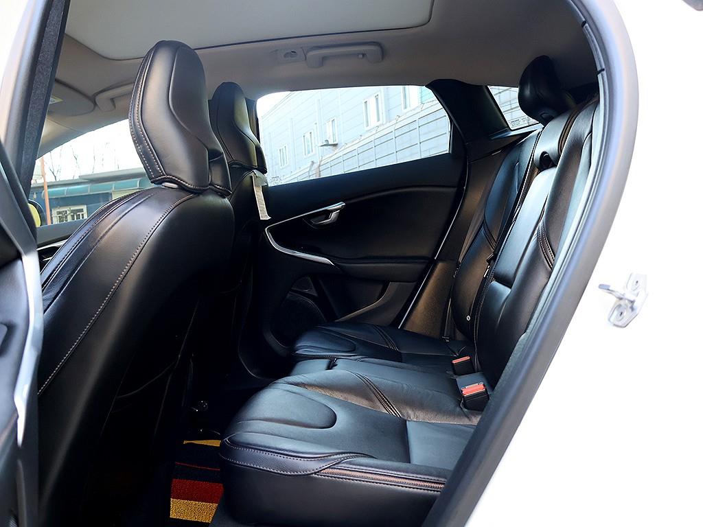 Volvo V40 2019 Blanco - Importación desde Corea - HF Imports Iquique - Foto 12