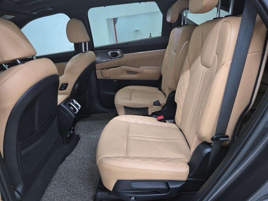 KIA Sorento - Vista 12