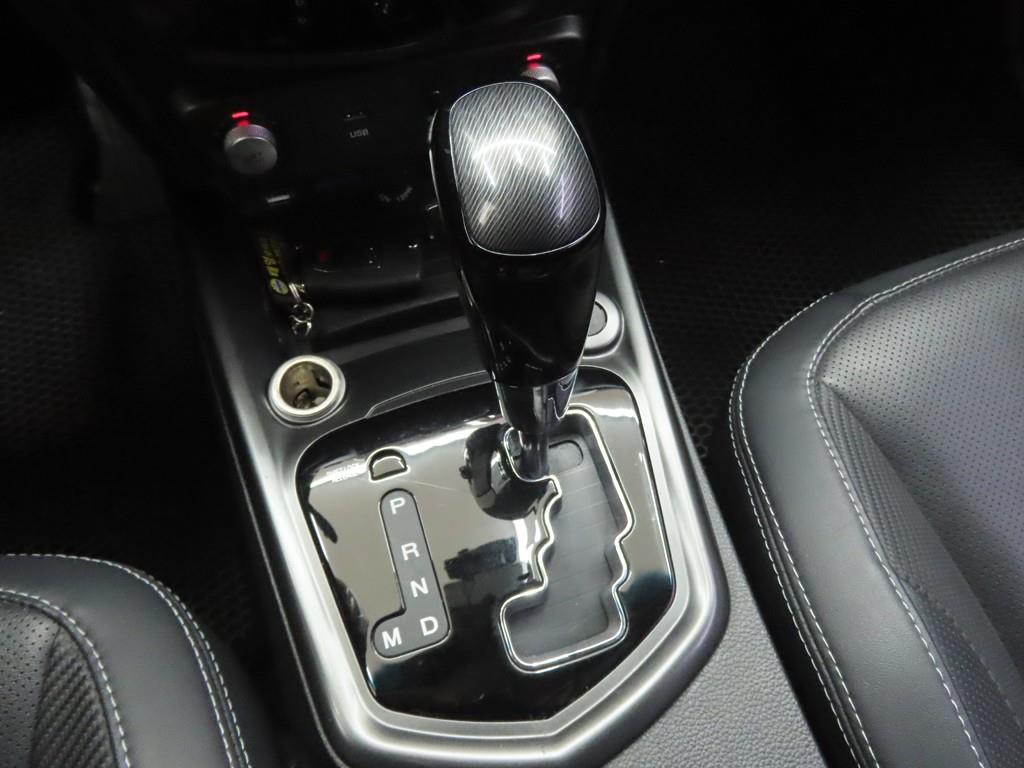 Ssangyong Tivoli 2017 Blanco - Importación desde Corea - HF Imports Iquique - Foto 13