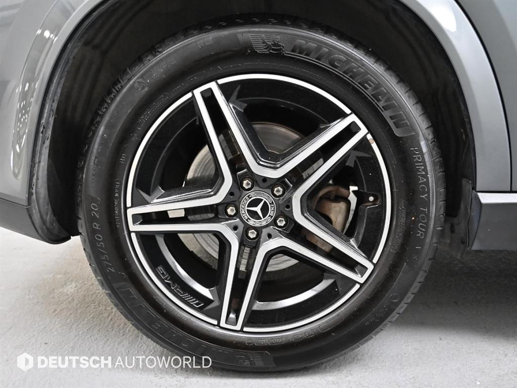 Mercedes Benz GLE Class - Vista 5