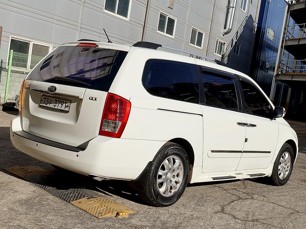 KIA Carnival - Vista 7