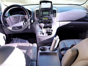 KIA Carnival - Vista 10