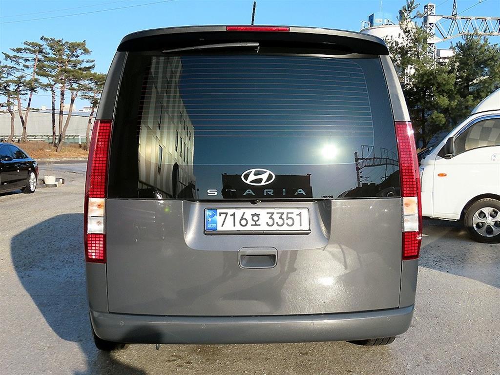 HYUNDAI Staria - Vista 4