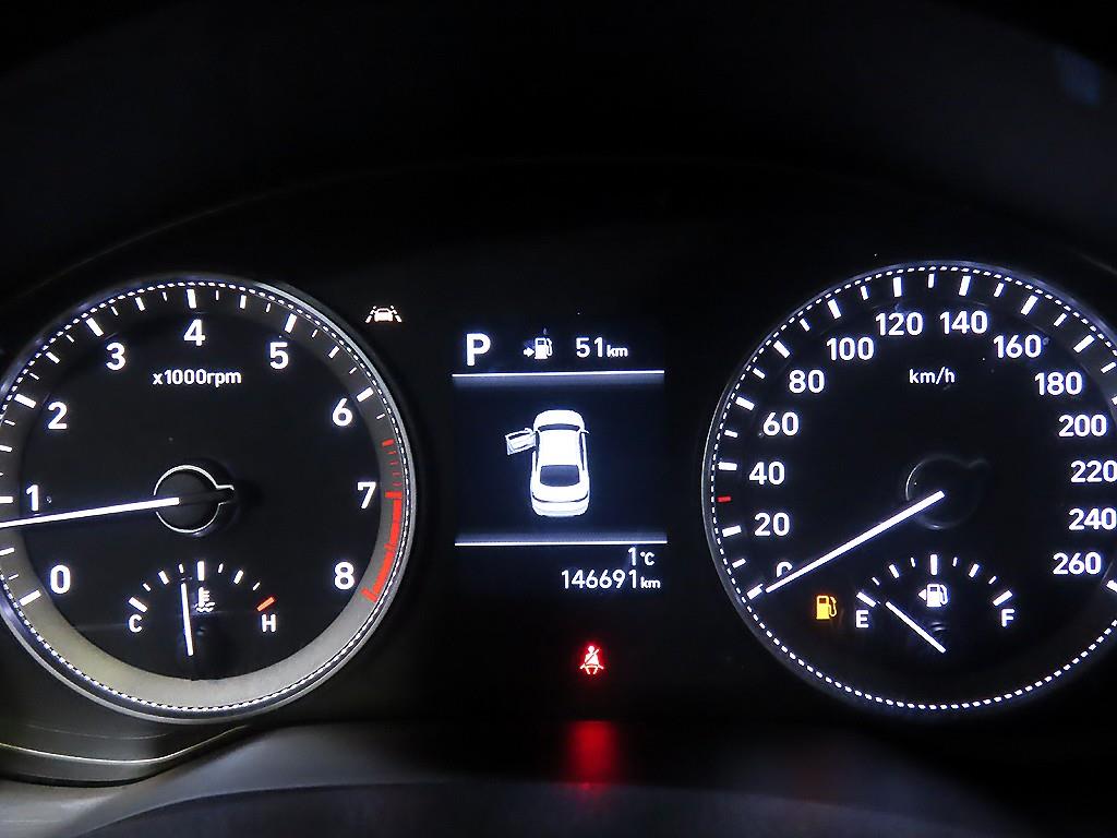 HYUNDAI Grandeur - Vista 9