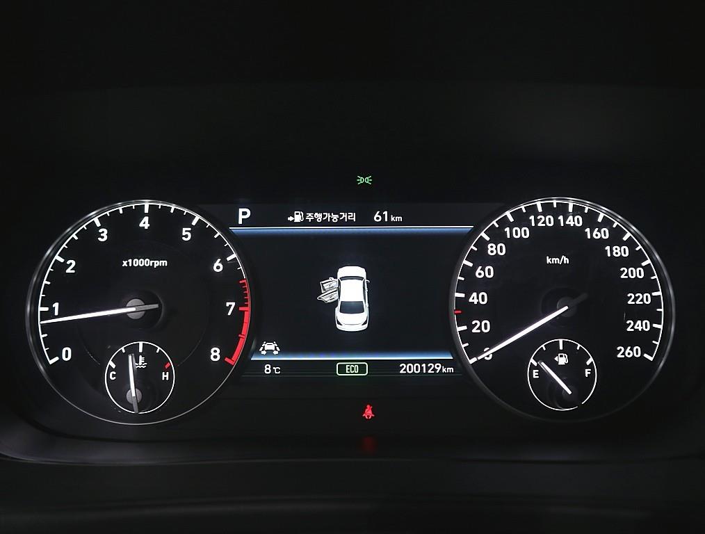 Genesis EQ900 - Vista 6