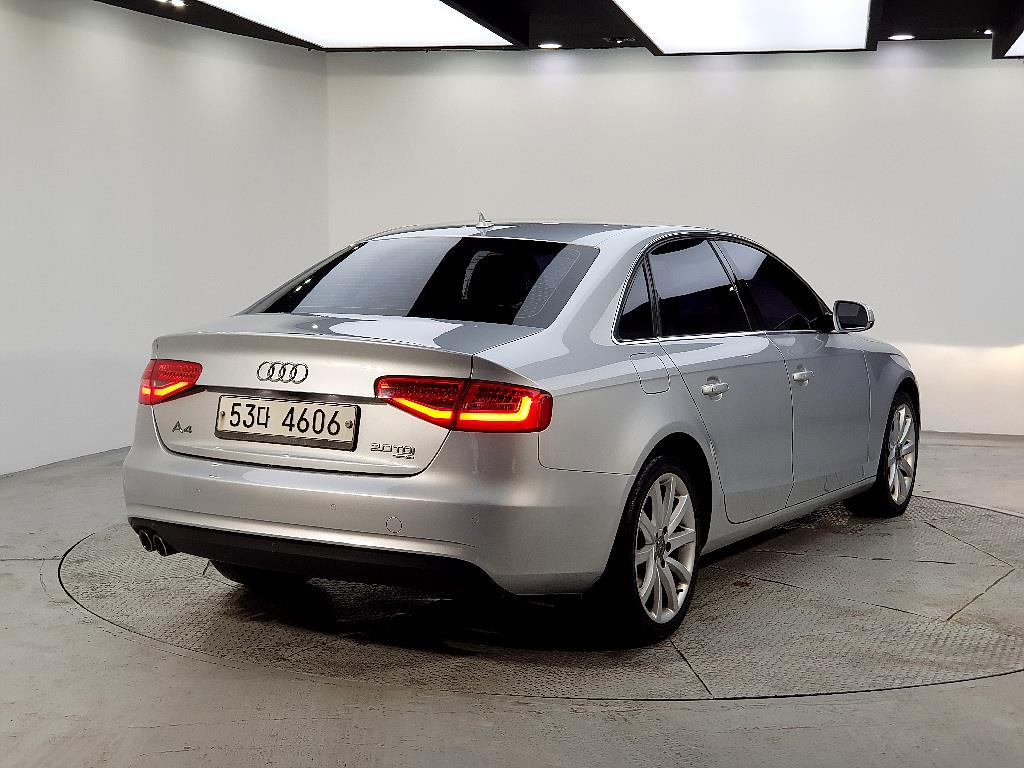 Audi A4 - Vista 4