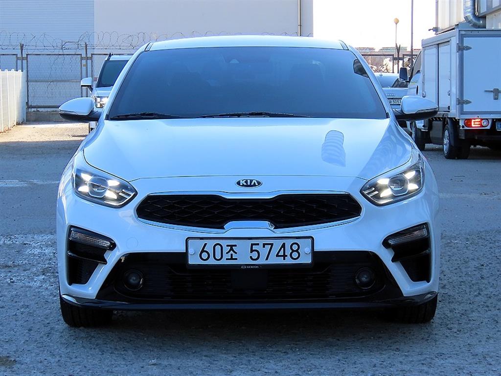 KIA K3 2019 Blanco - Importación desde Corea - HF Imports Iquique - Foto 1