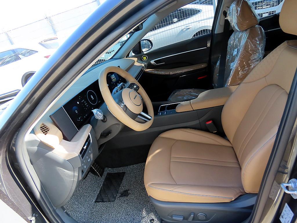 HYUNDAI Sonata - Vista 5