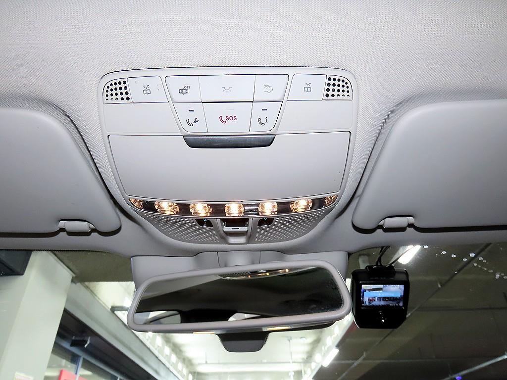 Mercedes Benz GLC Class 2019 Gris - Importación desde Corea - HF Imports Iquique - Foto 13