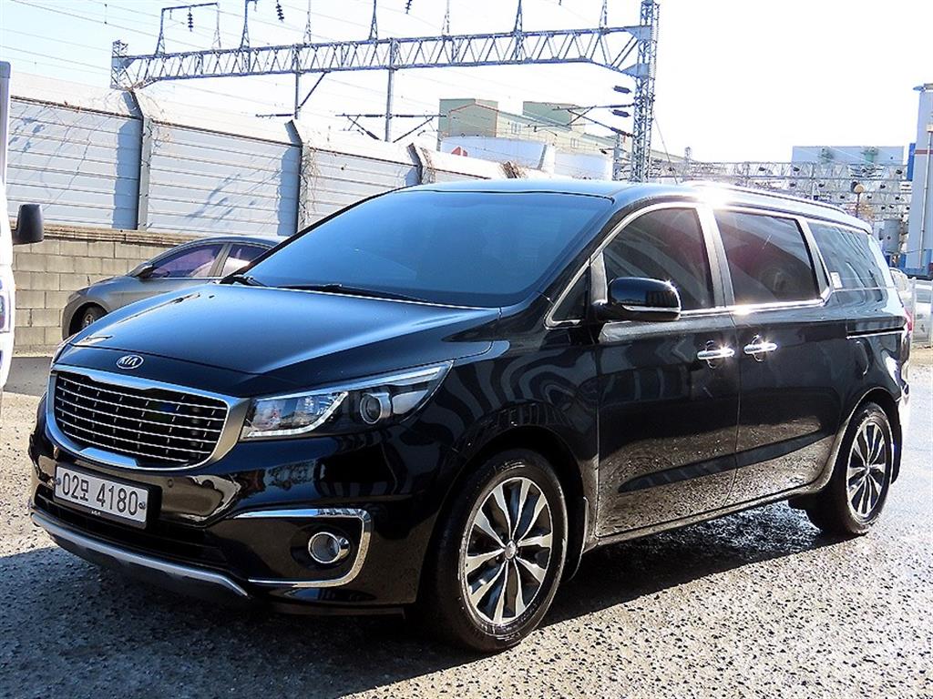 KIA Carnival - Vista 2
