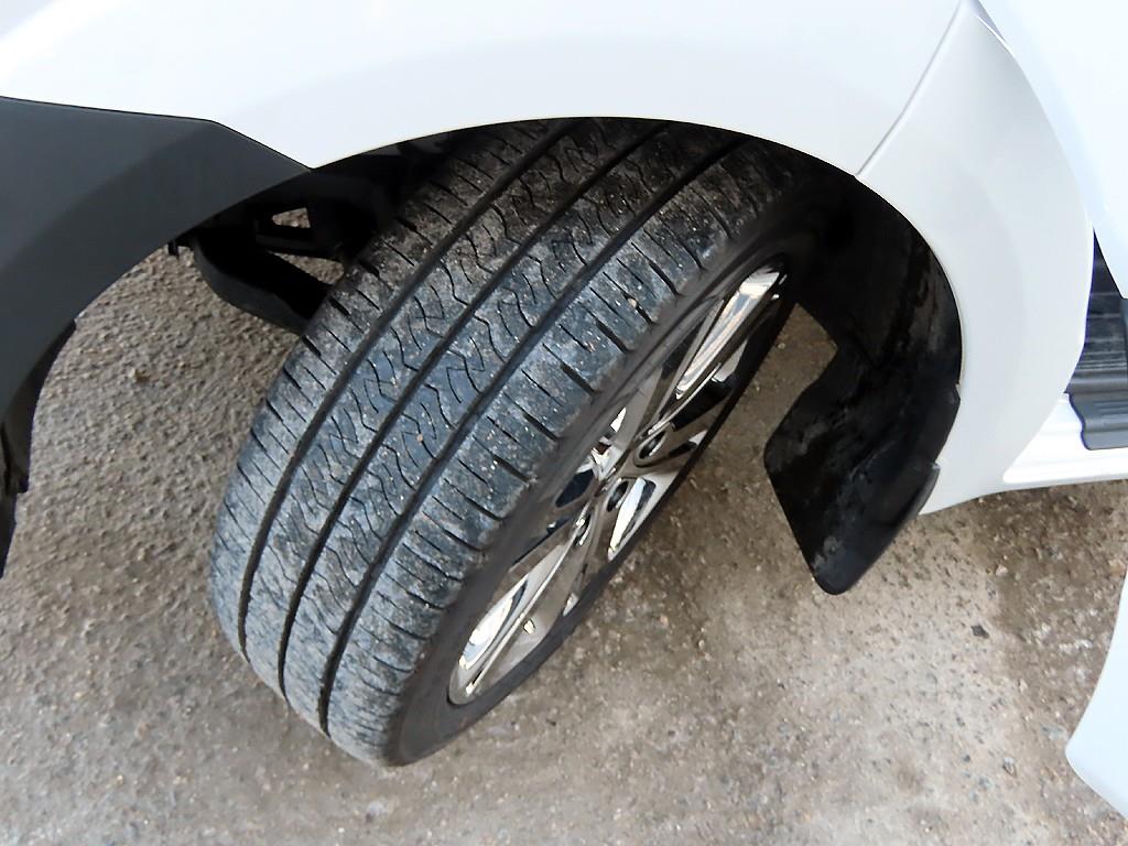 HYUNDAI Solati 2025 Blanco - Importación desde Corea - HF Imports Iquique - Foto 20