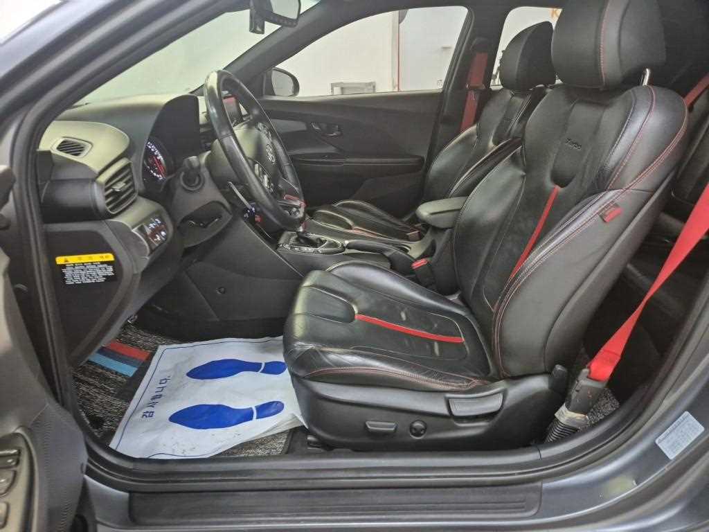 HYUNDAI Veloster - Vista 11