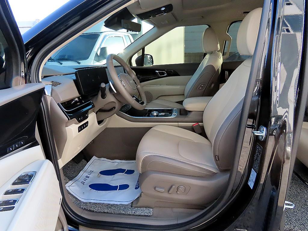 KIA Carnival - Vista 5