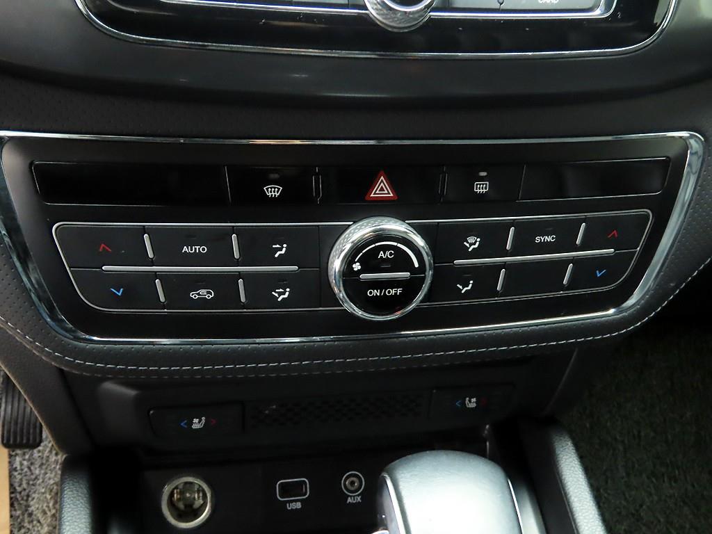 Ssangyong Rexton - Vista 10