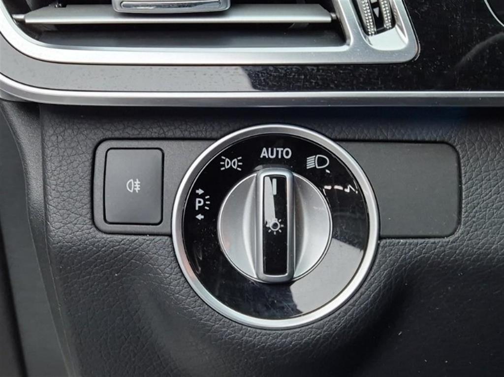 Mercedes Benz E class 2016 Blanco - Importación desde Corea - HF Imports Iquique - Foto 17