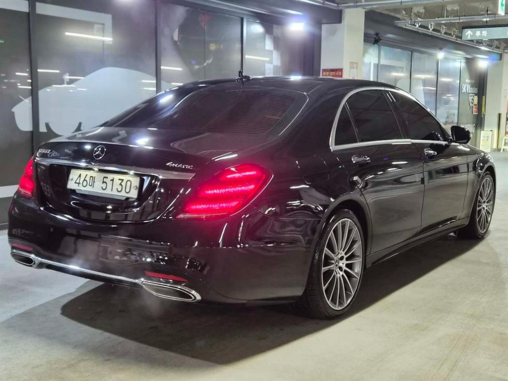 Mercedes Benz S Class - Vista 4