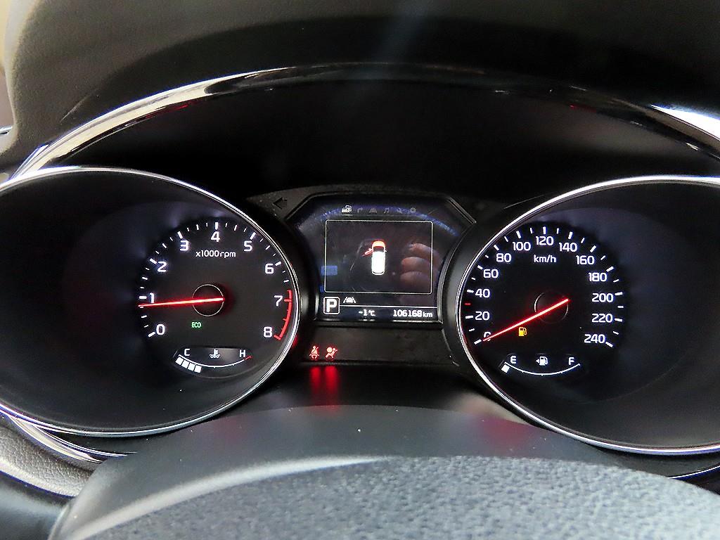 KIA Carnival - Vista 10