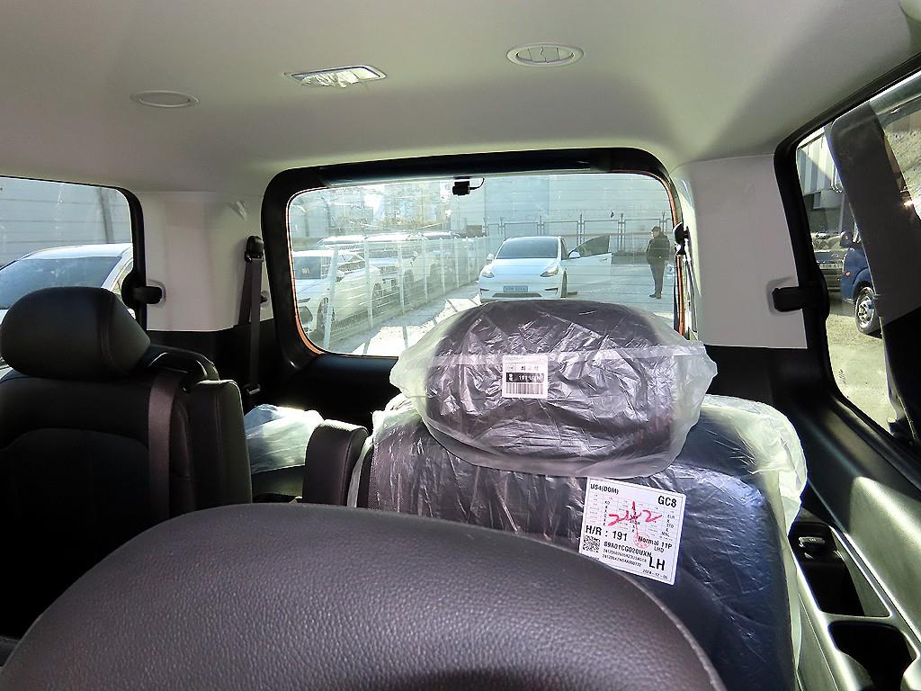 HYUNDAI Staria - Vista 7