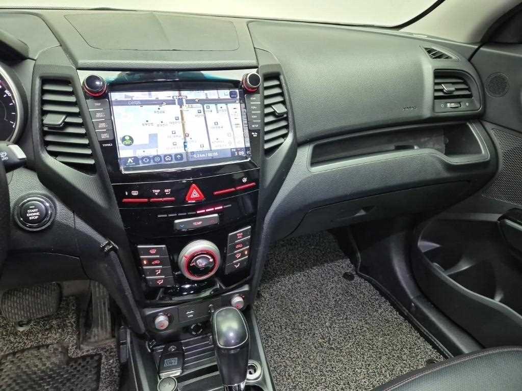 Ssangyong Tivoli - Vista 10