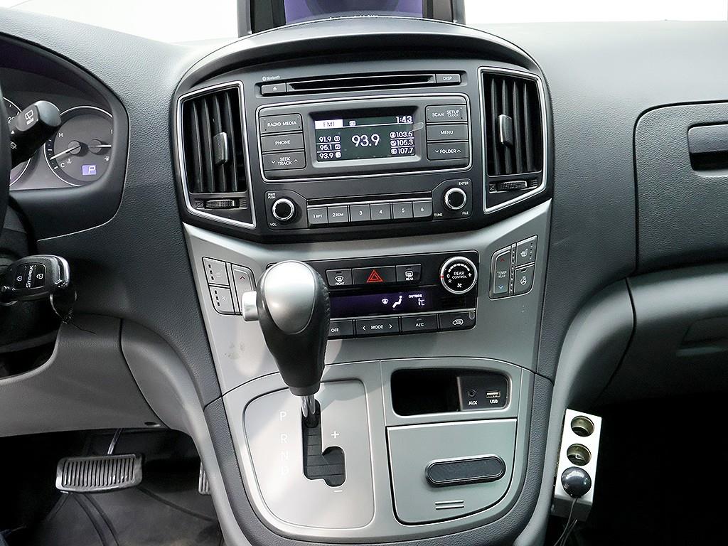 HYUNDAI Starex 2017 Blanco - Importación desde Corea - HF Imports Iquique - Foto 9